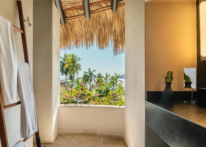 Hotel Thompson Zihuatanejo, A Resort, By Hyatt Zihuatanejo