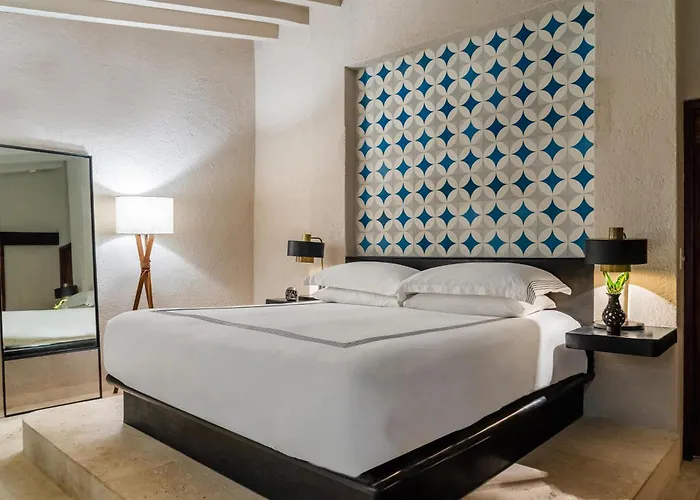 Thompson Zihuatanejo, A Resort, By Hyatt 5*