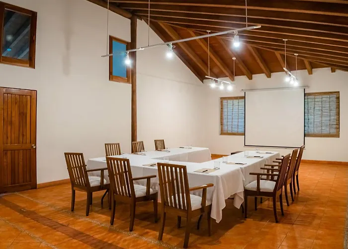 Thompson Zihuatanejo, A Resort, By Hyatt 5*