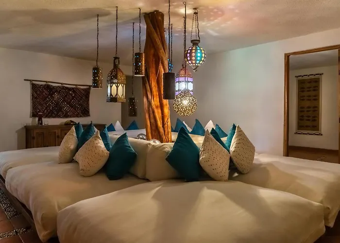 Hotel Thompson Zihuatanejo, A Resort, By Hyatt Zihuatanejo