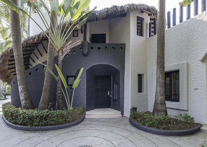 Thompson Zihuatanejo, A Resort, By Hyatt Hotel 5*